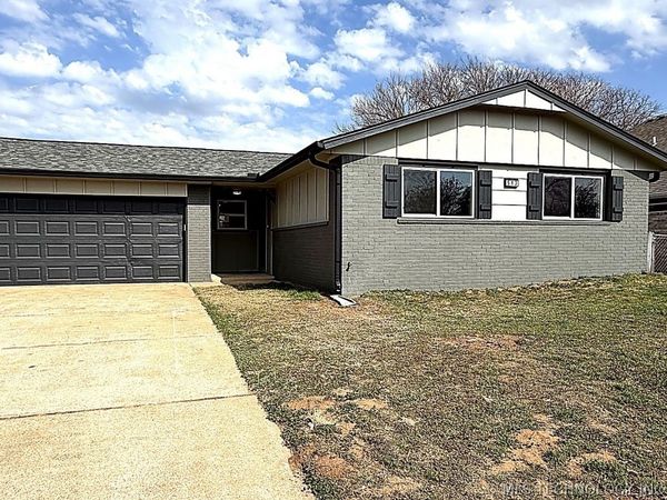 513 W C Street , Jenks, OK 74037