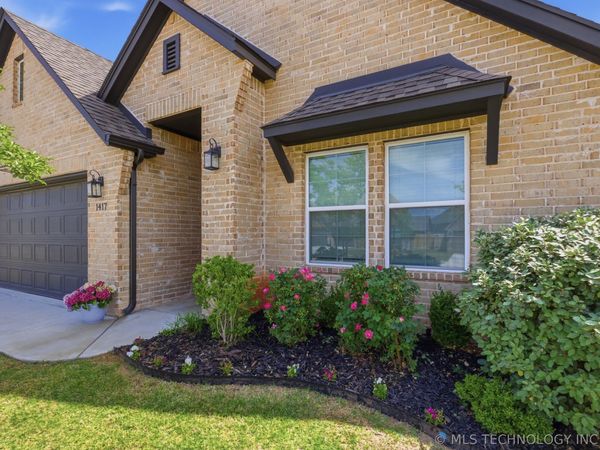 1417 N 72nd Street, Broken Arrow, OK 74014