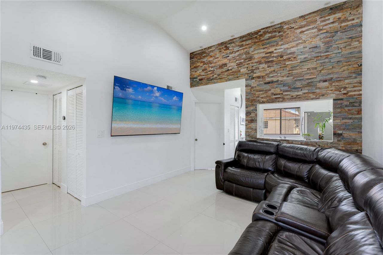 13060 SW 64th Ter, Unit 1208, Miami, FL 33183 Photo