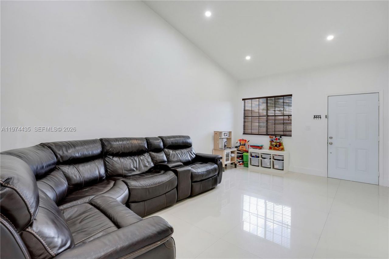 13060 SW 64th Ter, Unit 1208, Miami, FL 33183 Photo