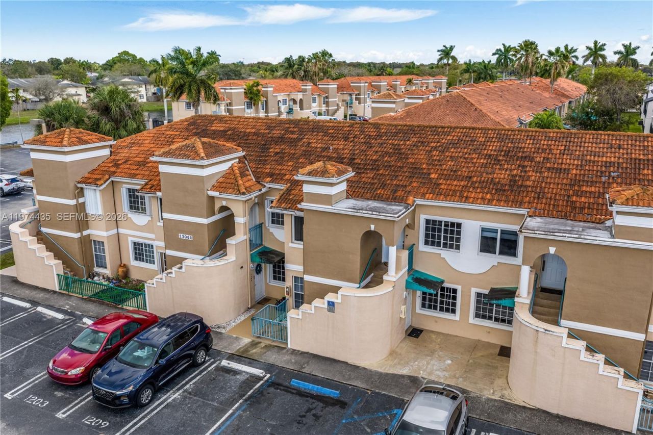 13060 SW 64th Ter, Unit 1208, Miami, FL 33183 Photo