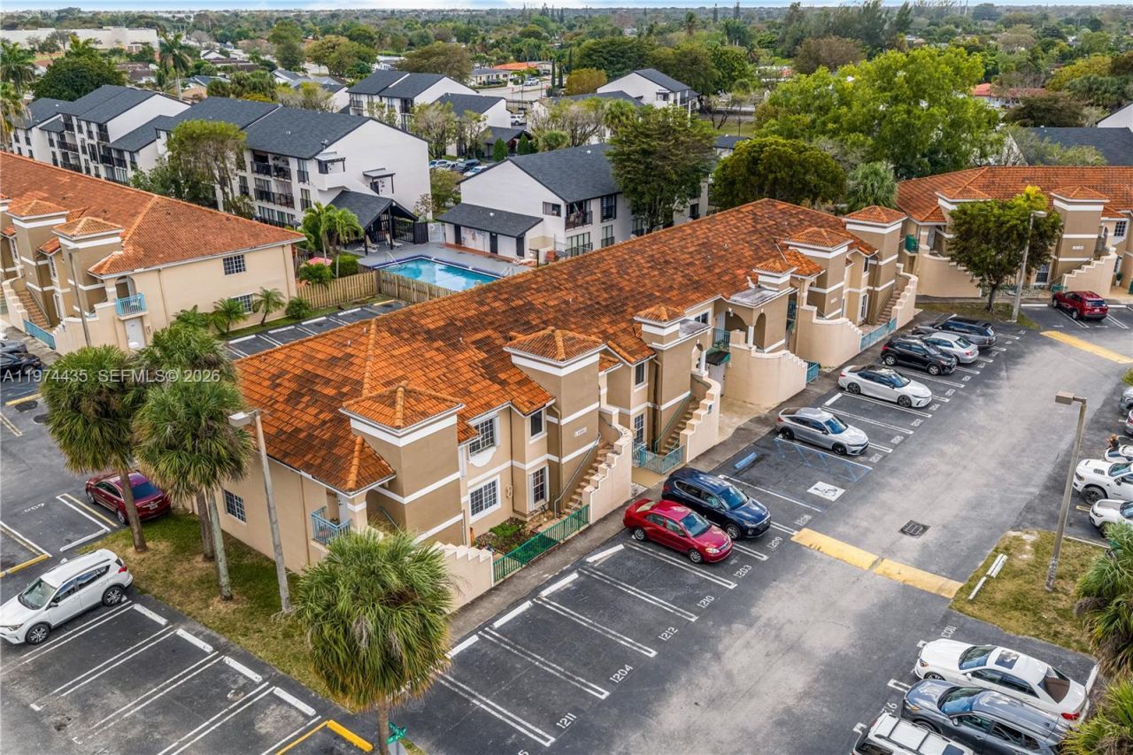 13060 SW 64th Ter, Unit 1208, Miami, FL 33183 Photo