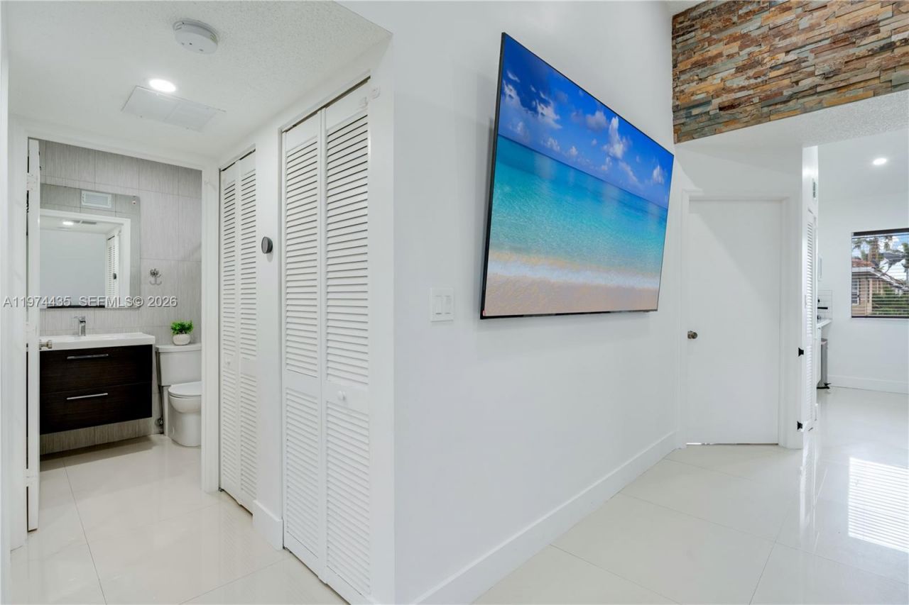 13060 SW 64th Ter, Unit 1208, Miami, FL 33183 Photo