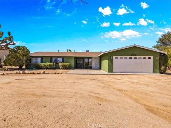 4808 Camarilla Avenue, Yucca Valley, CA 92284
