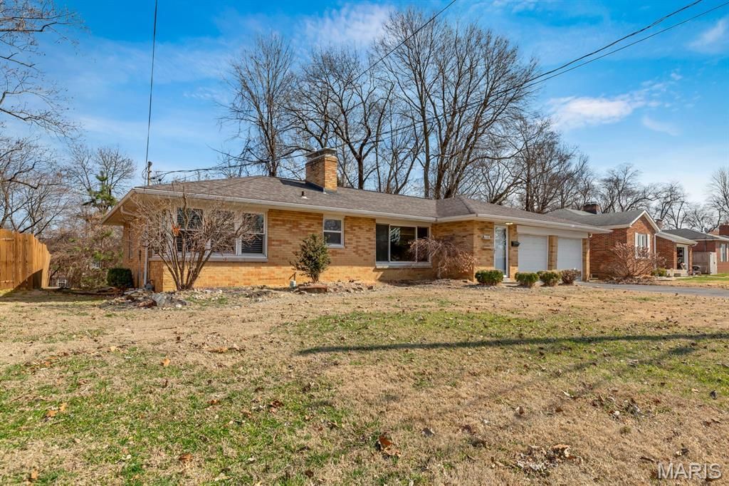 110 Linda Drive, Collinsville, IL 62234 Main Photo