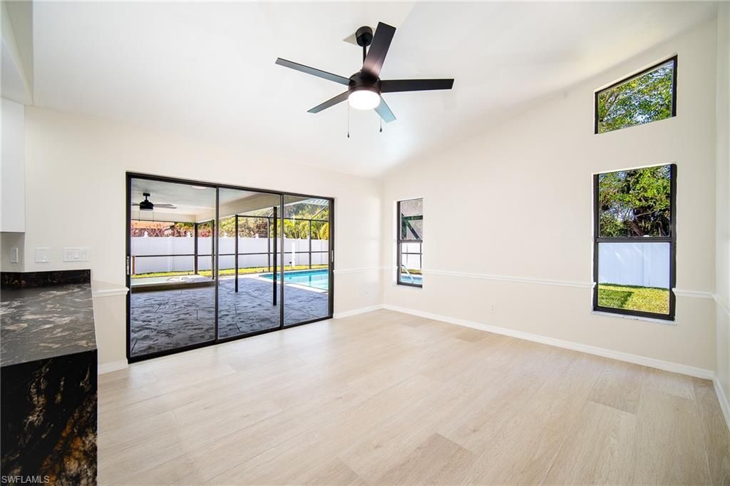 10731 Regent Cir, Naples, FL 34109 Photo