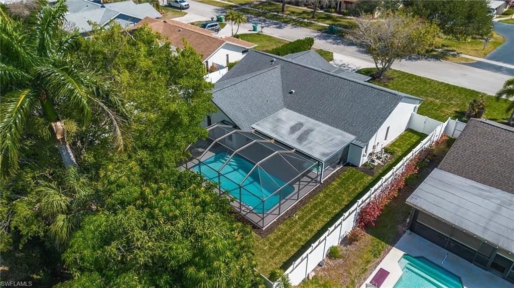 10731 Regent Cir, Naples, FL 34109 Photo