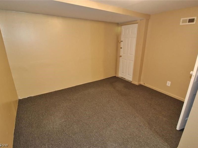 39 W 2nd Street , Unit C, Frazeysburg, OH 43822 Photo 8