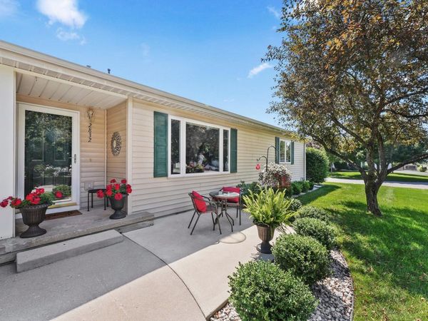 2832 Emerald Bluffs, Traverse City, MI 49684