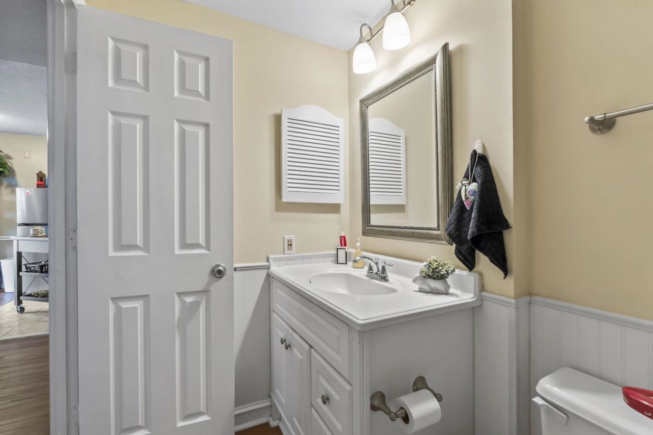 5905 South Kings Hwy.  Photo 12