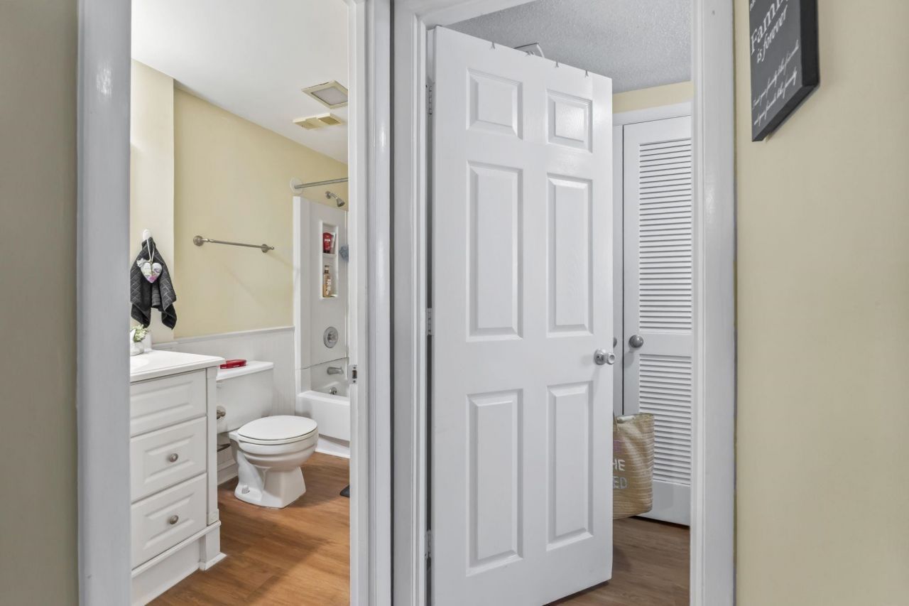 5905 South Kings Hwy.  Photo 17