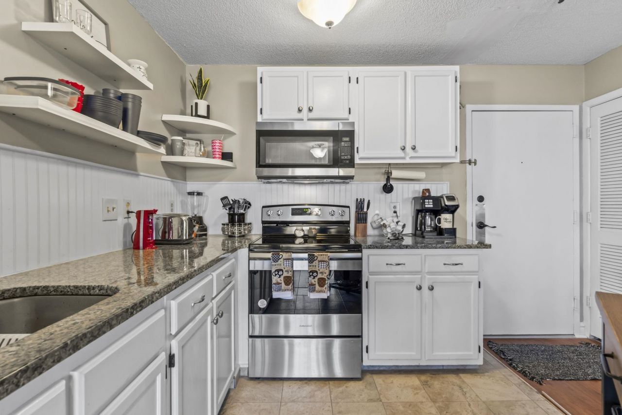 5905 South Kings Hwy.  Photo 4