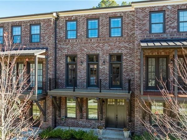 767 Hadley Lane NE, Marietta, GA 30068