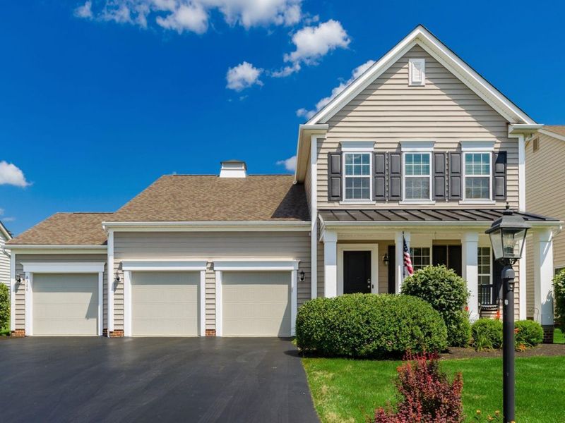 8366 Marwithe Place , New Albany, OH 43054 Photo 2