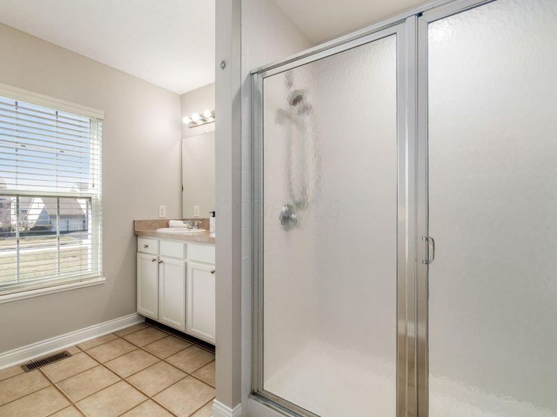 8366 Marwithe Place , New Albany, OH 43054 Photo 25