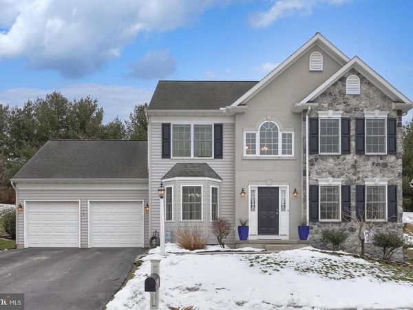 16 CEDAR CHASE DRIVE, MOUNTVILLE, PA 17554
