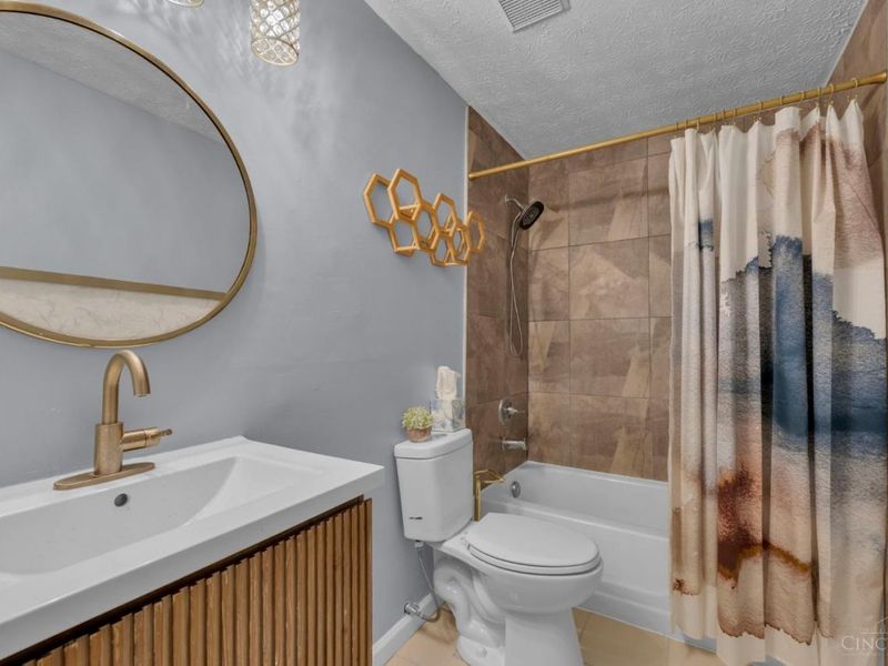 1364 Karahill Drive, Forest Park, OH 45240 Photo 18