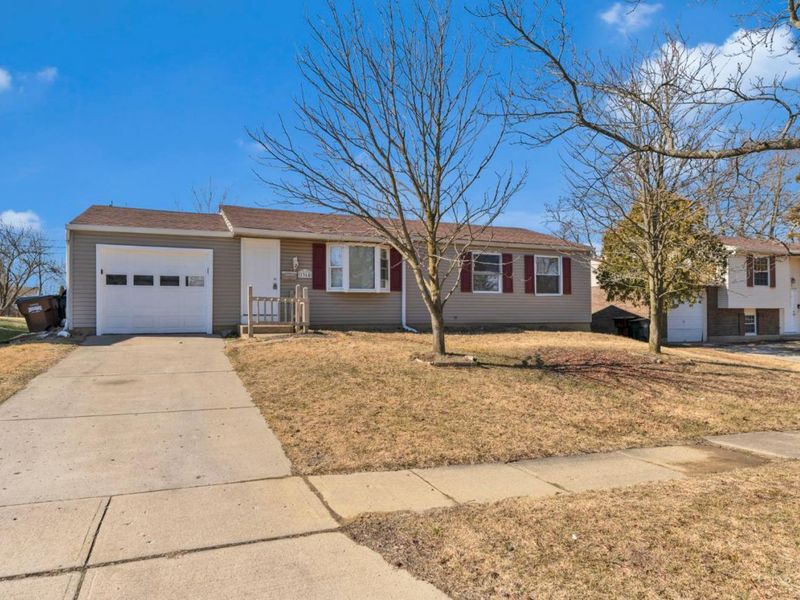 1364 Karahill Drive, Forest Park, OH 45240 Photo 4