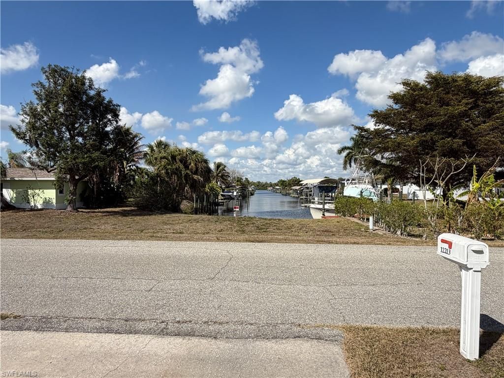 12213 De Moya Dr, Fort Myers, FL 33905 Photo