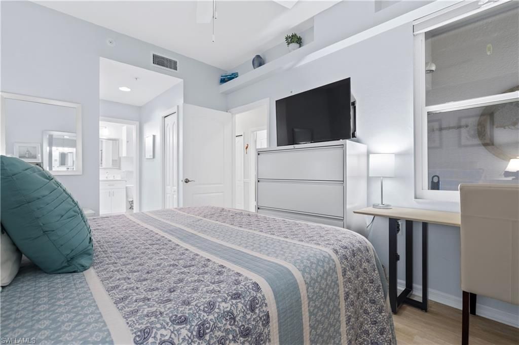 10460 Washingtonia Palm Way, Unit 1332, Fort Myers, FL 33966 Photo