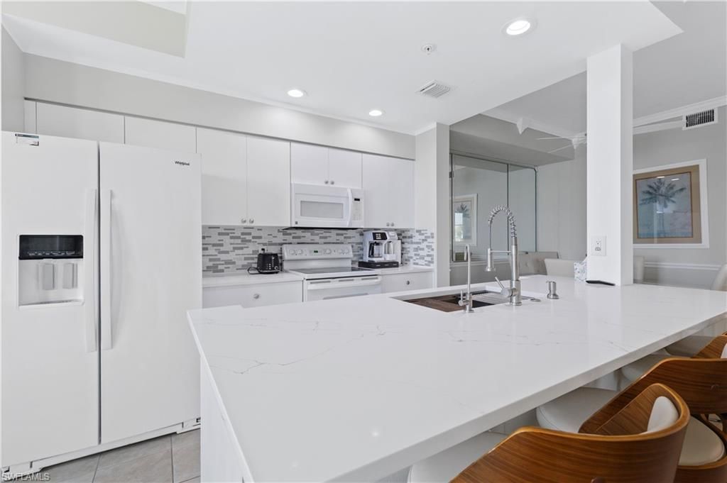 10460 Washingtonia Palm Way, Unit 1332, Fort Myers, FL 33966 Photo