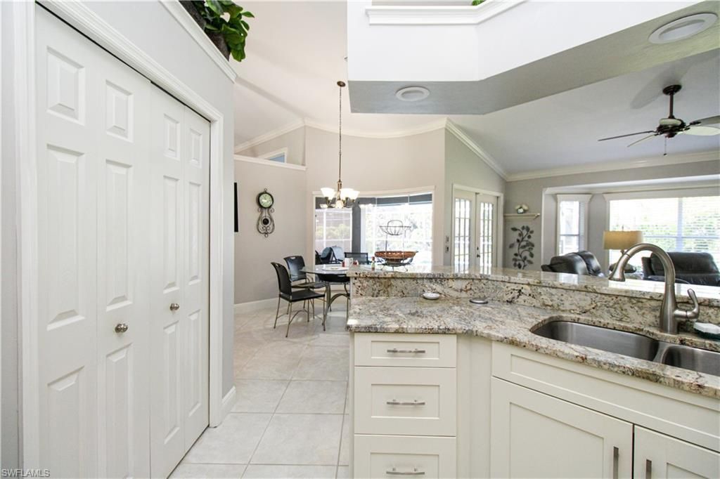 333 Wentworth Ct, Naples, FL 34104 Photo