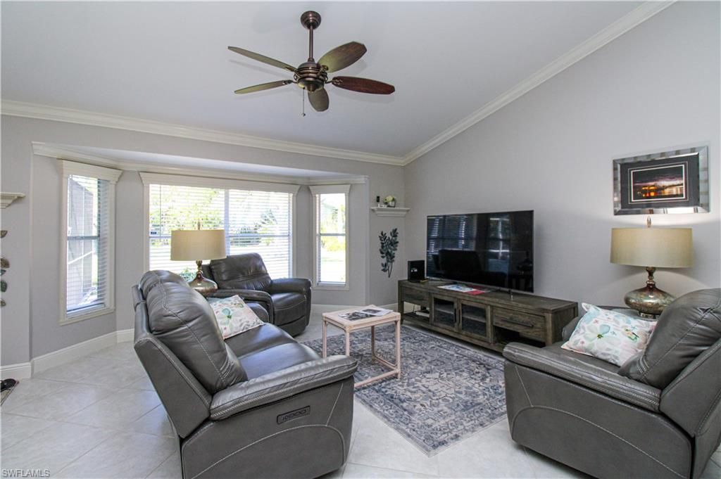 333 Wentworth Ct, Naples, FL 34104 Photo