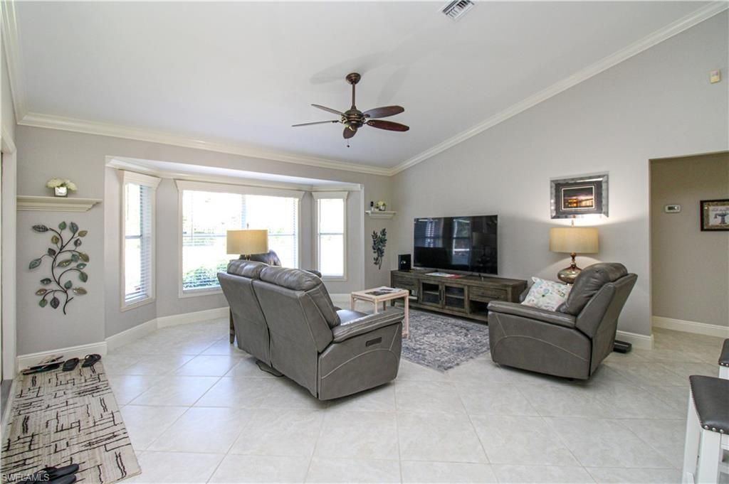333 Wentworth Ct, Naples, FL 34104 Photo