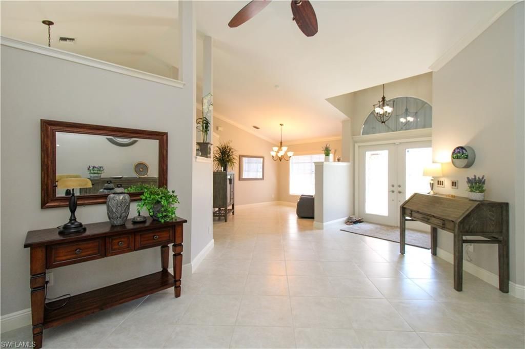 333 Wentworth Ct, Naples, FL 34104 Photo