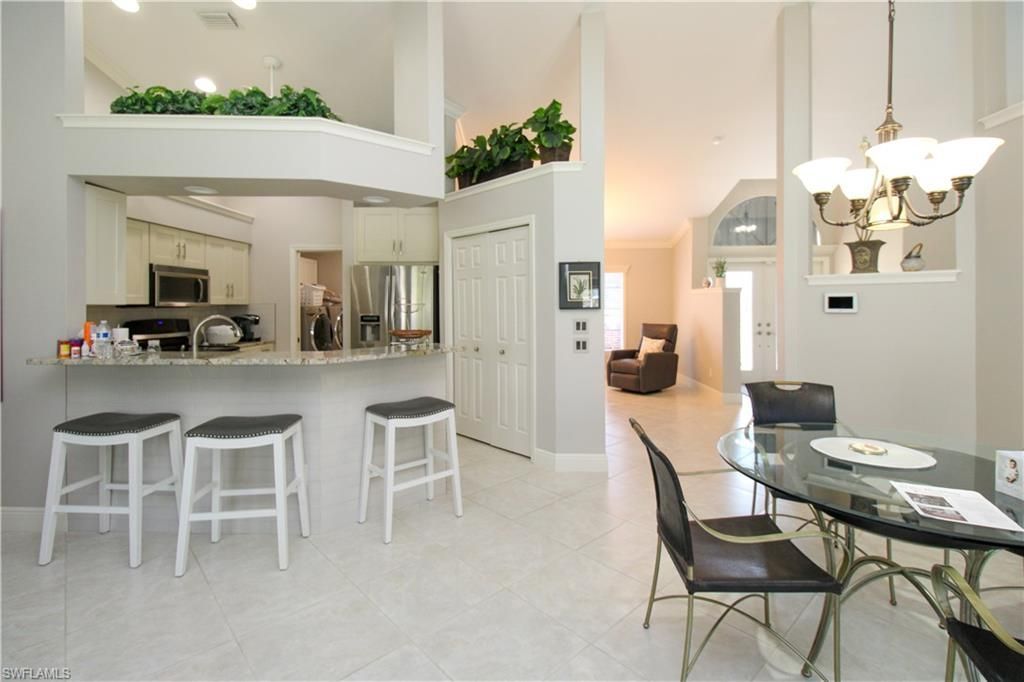 333 Wentworth Ct, Naples, FL 34104 Photo