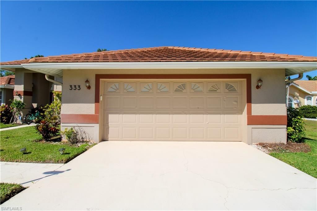 333 Wentworth Ct, Naples, FL 34104 Photo