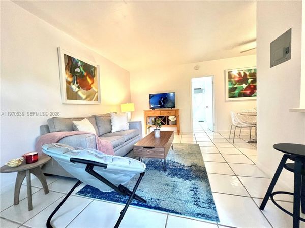 6310 SW 79th St , Unit 2, South Miami, FL 33143