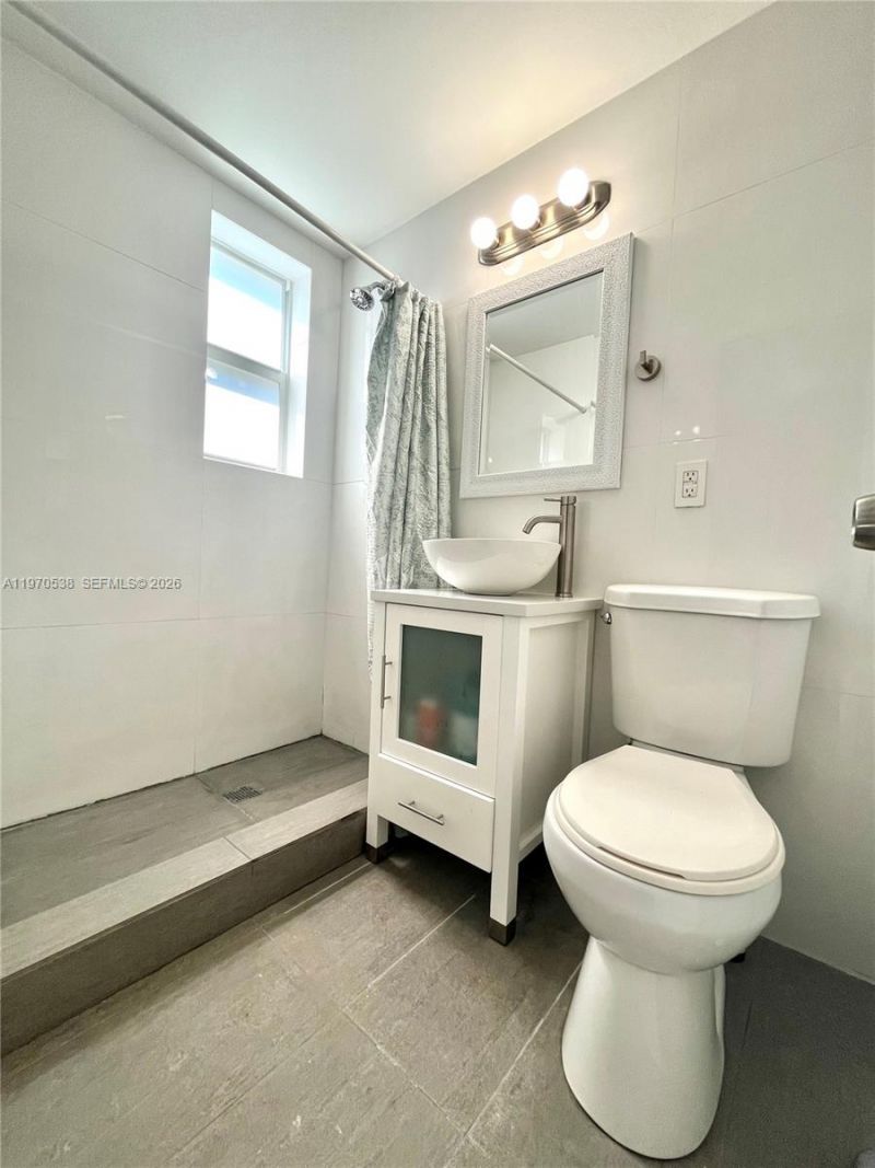 6310 SW 79th St , Unit 2, South Miami, FL 33143 Photo