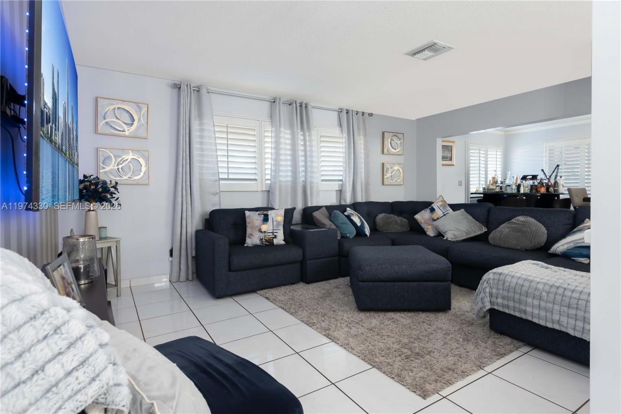 5640 Hayes St, Unit 5640, Hollywood, FL 33021 Photo