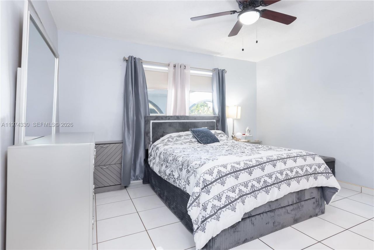 5640 Hayes St, Unit 5640, Hollywood, FL 33021 Photo