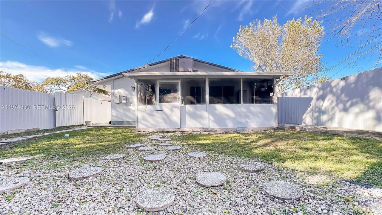 5640 Hayes St, Unit 5640, Hollywood, FL 33021 Photo