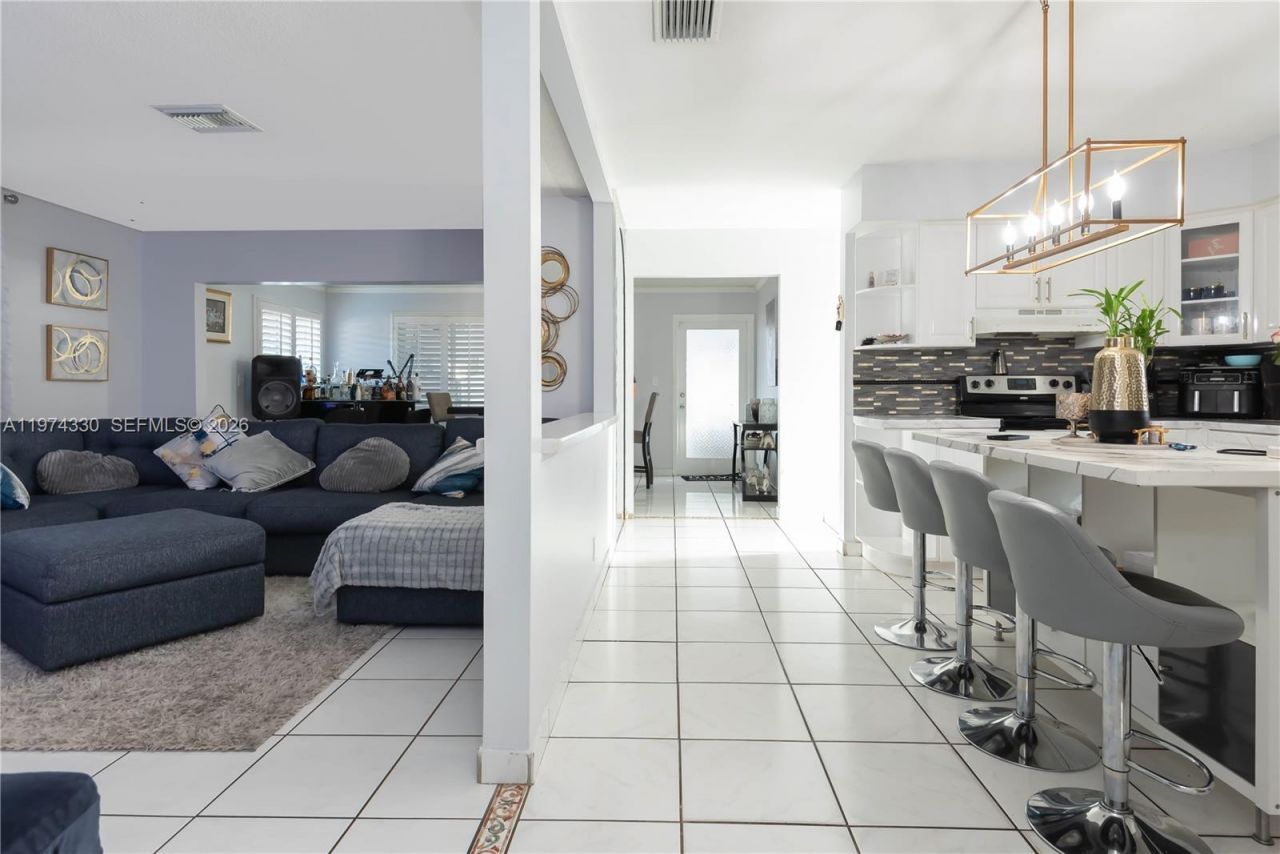 5640 Hayes St, Unit 5640, Hollywood, FL 33021 Photo