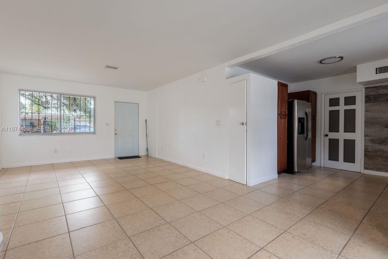 1301 NE 153rd St , North Miami Beach, FL 33162 Photo