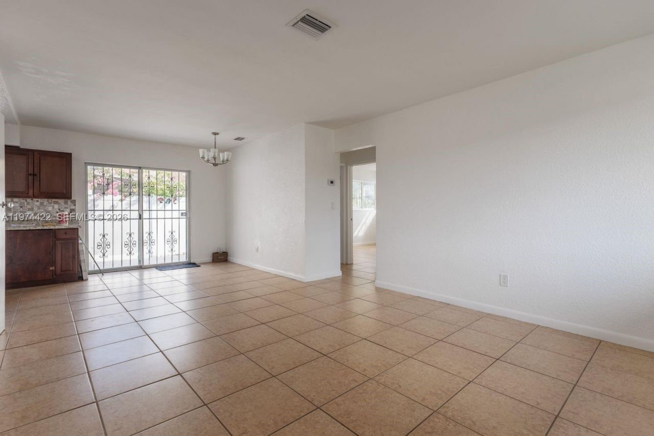 1301 NE 153rd St , North Miami Beach, FL 33162 Photo