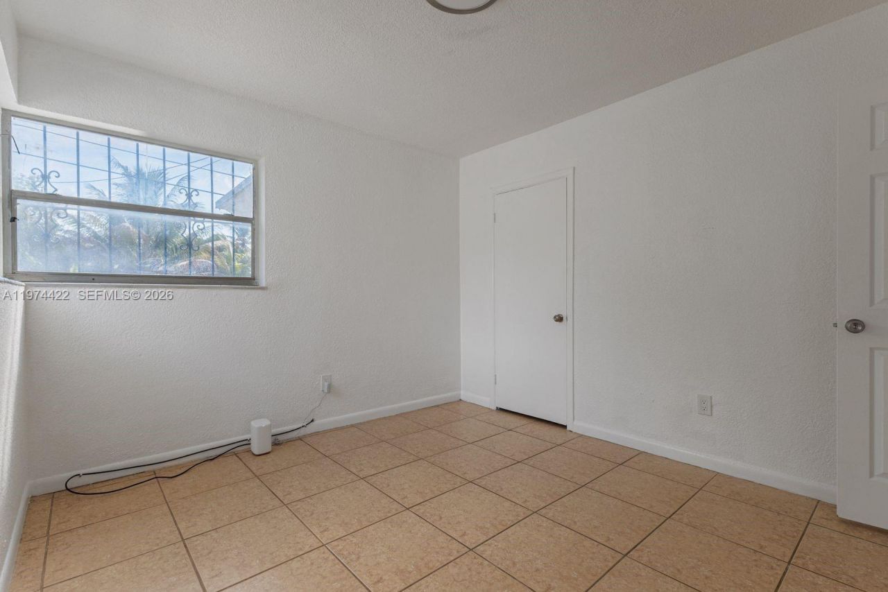 1301 NE 153rd St , North Miami Beach, FL 33162 Photo