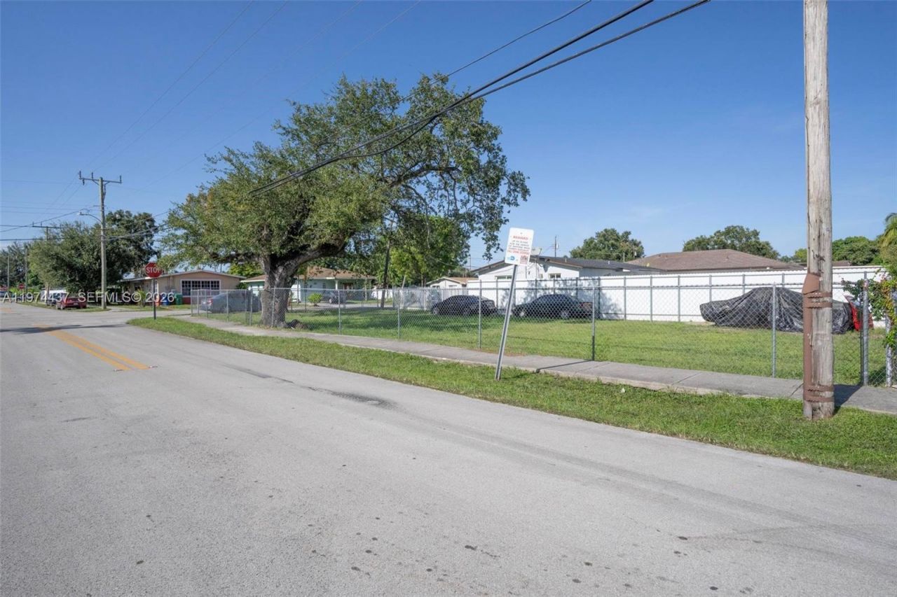 1990 NW 153rd St , Miami Gardens, FL 33054 Photo