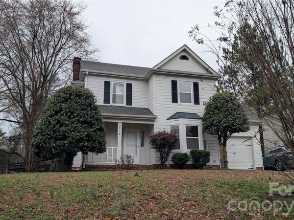 3218 Silver Pond Court , Charlotte, NC 28210