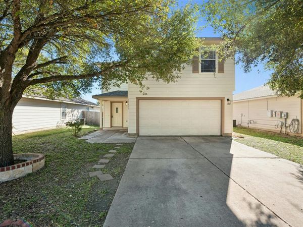 17913 Honey Locust LN , Elgin, TX 78621