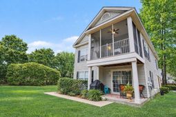 1381 Cottage Dr. photo 4