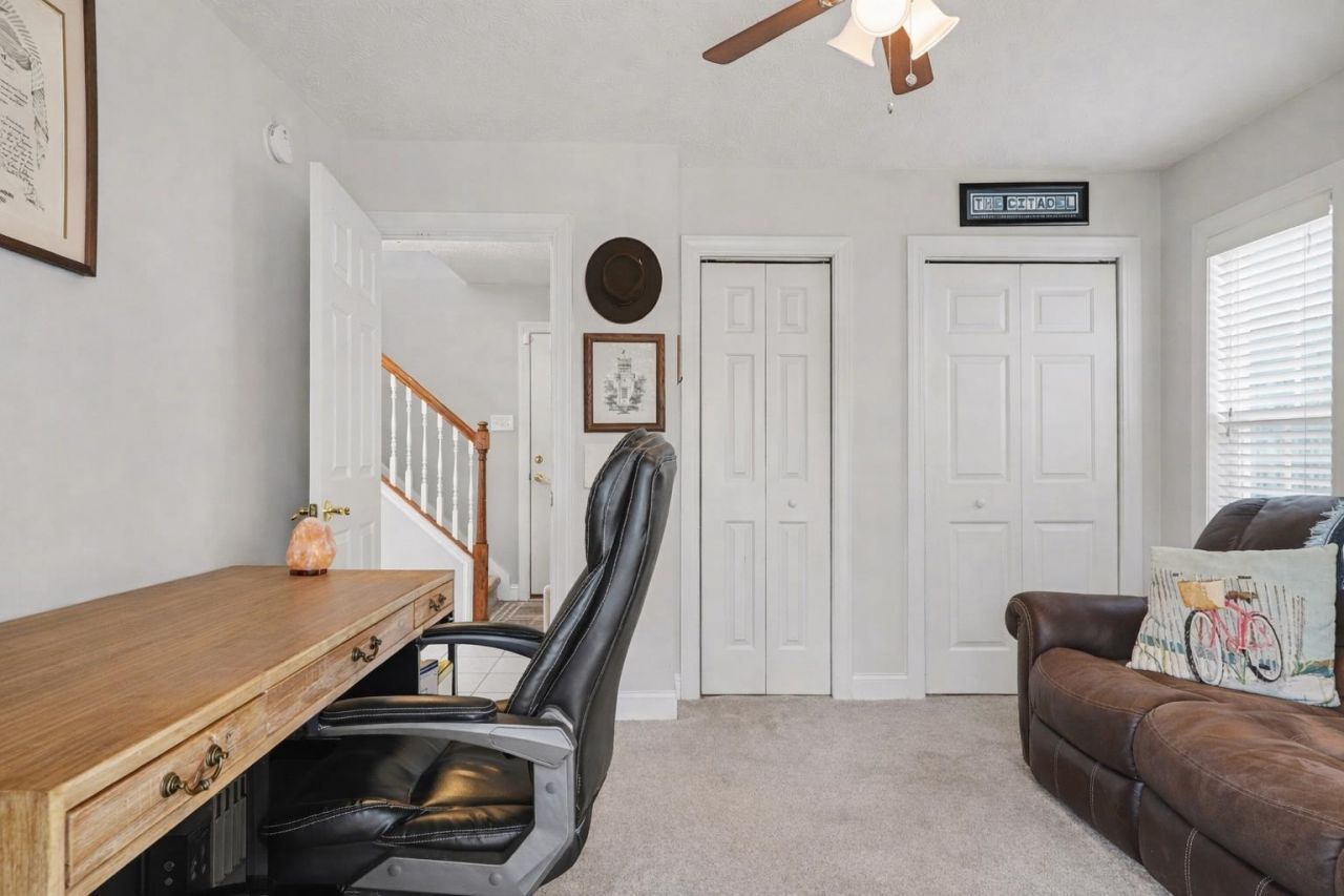 1381 Cottage Dr. Photo 22