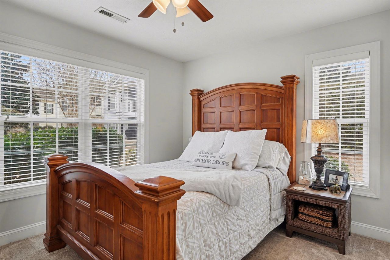 1381 Cottage Dr. Photo 24