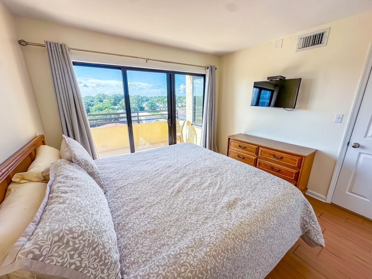 2209 S Ocean Blvd. S Photo 29