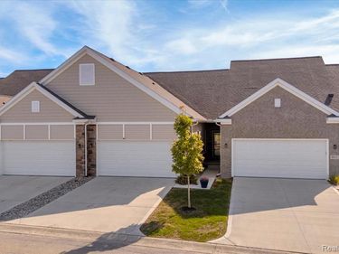 831 Plum Village Drive, Raisinville Twp, MI 48161