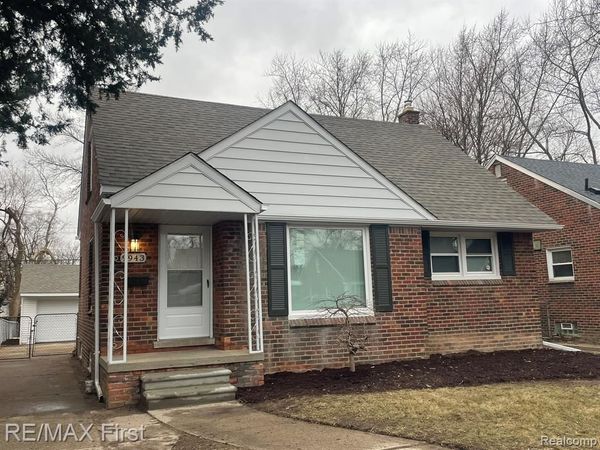 9943 Grayfield, Redford Twp, MI 48239