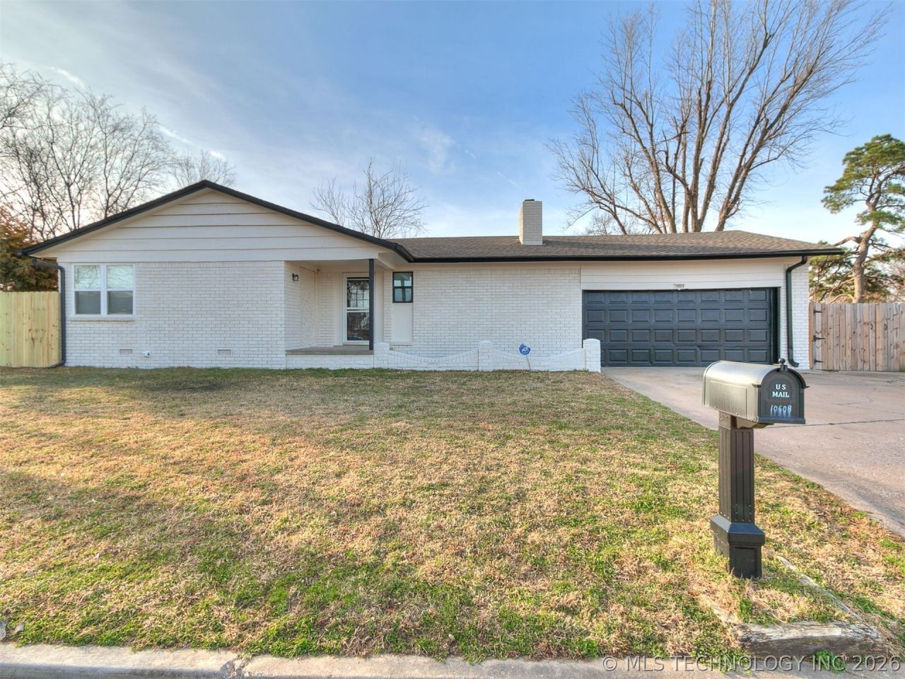 10608 E 21st Place, Tulsa, OK 74129 Main Photo